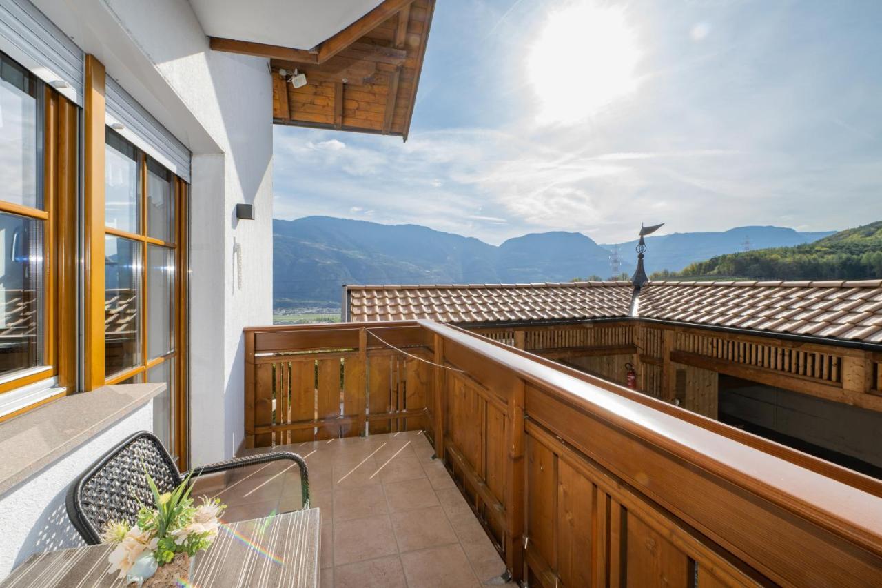 Ferienwohnungen Lanserhof Eppan an der Weinstraße Buitenkant foto
