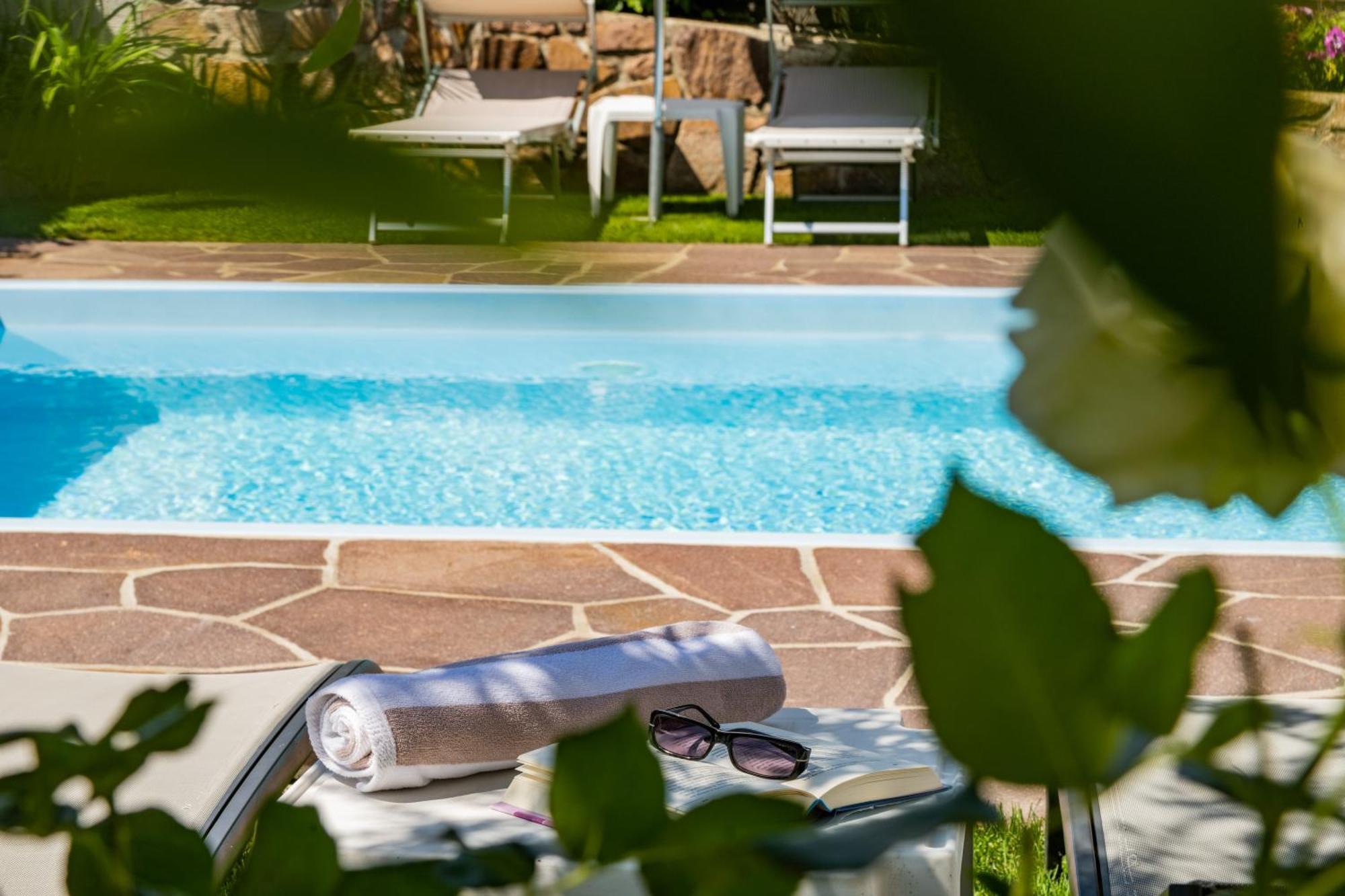 Ferienwohnungen Lanserhof Eppan an der Weinstraße Buitenkant foto